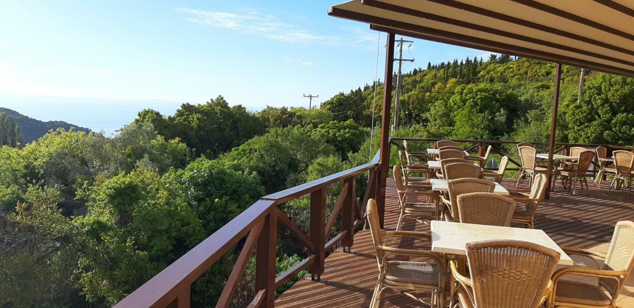 T'Aloni Hotel Chortata Ngoại thất bức ảnh